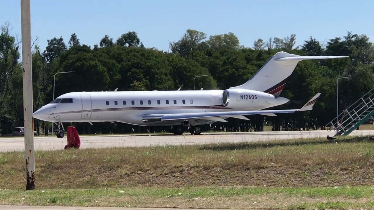 N126QS Bombardier GLOBAL 5500 BD-700-1A11 MSN 60090 & A320 Flybondi Landing 04/03/2026 SAEZ Part 1