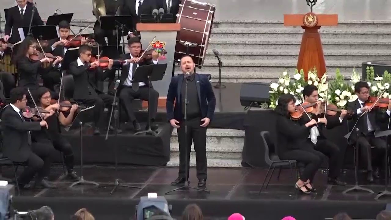 LUNA DE XELAJU - tenor Gustavo Adolfo Palomo