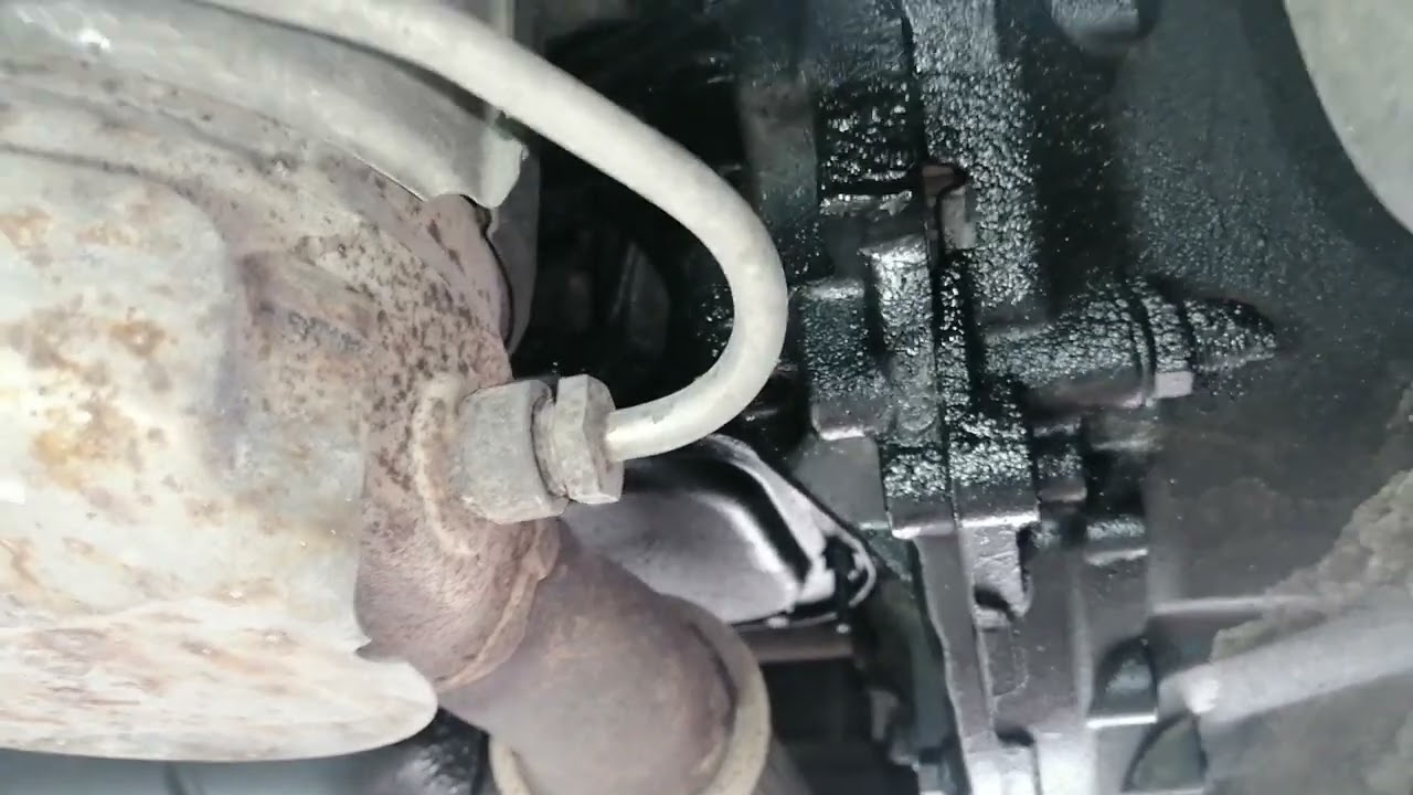 Motor yağ kaçağı temizlik öncesi