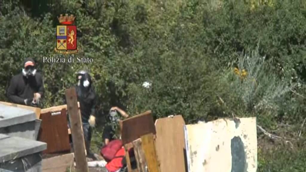 Chiomonte: i black block attaccano la polizia, il video della Digos/3