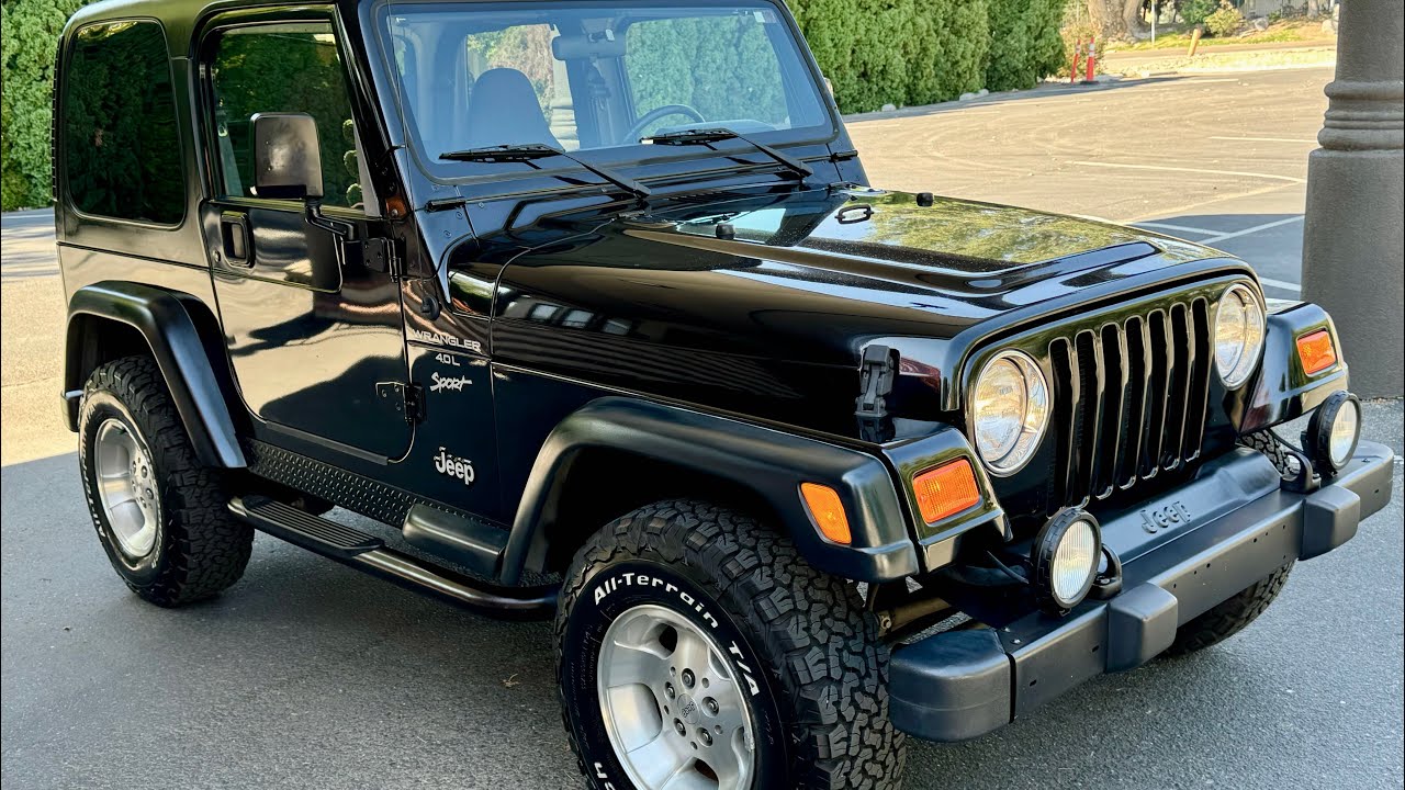 Видеообзор Jeep Wrangler 2000 года.