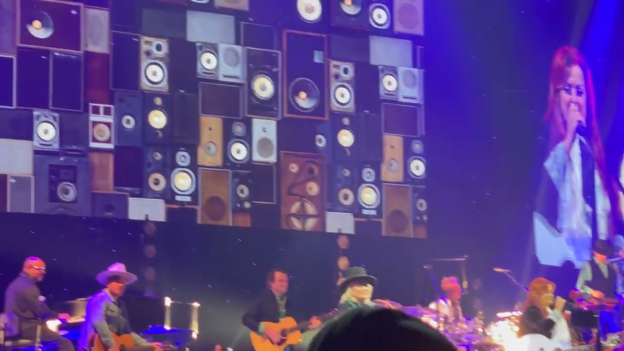 Tanya Tucker x Wynonna Judd perform for the first time at Fairfax, VA (2/17/23)