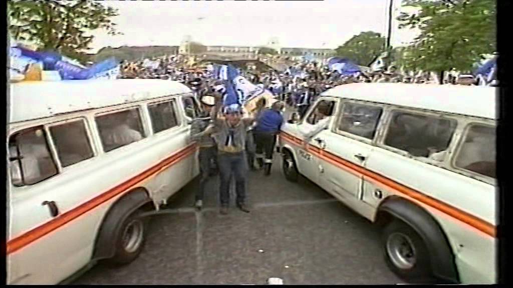 VTS 01 1       EVERTON  TRAVELLING  TO  WEMBLEY  1984