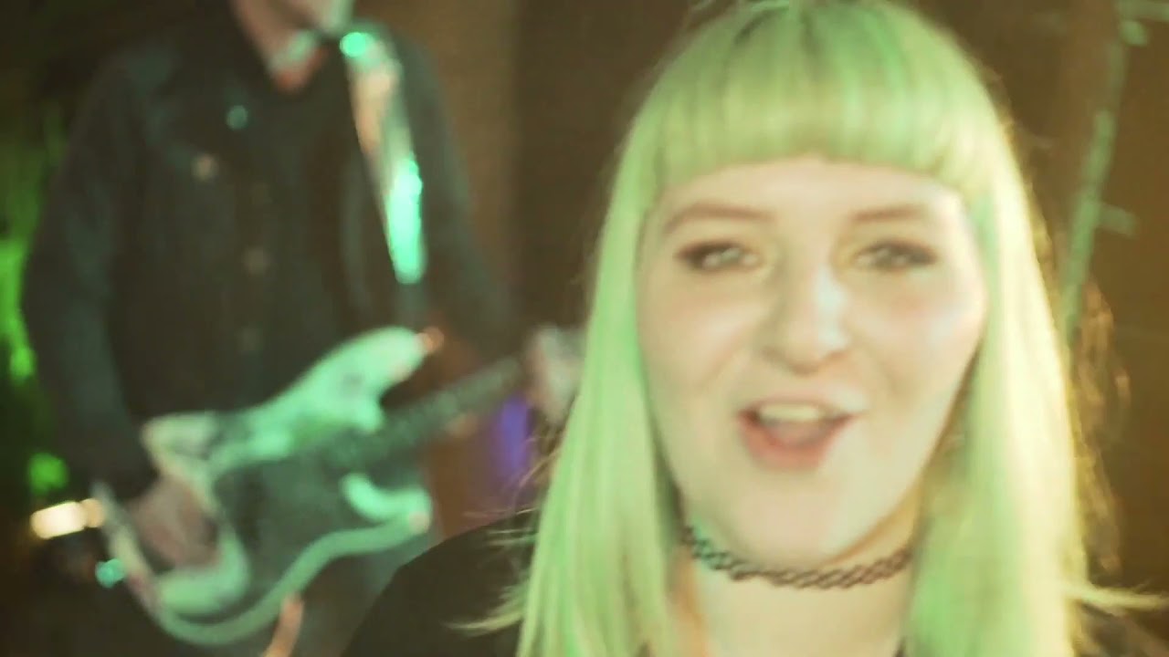 Distract meet Wynona Bleach (Lockdown sessions)