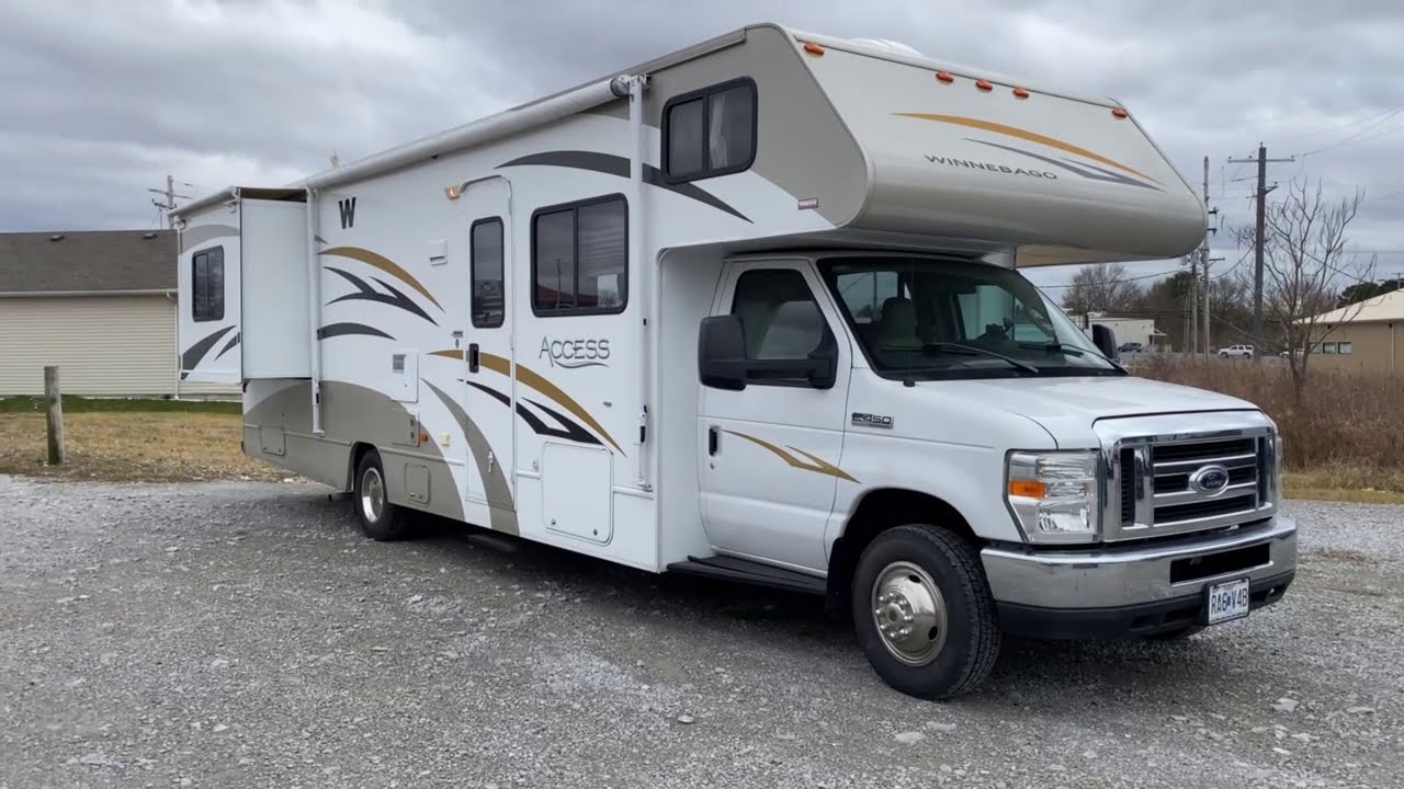 PreOwned 2010 Winnebago Access 31C Class C Motorhome Tour | Tri State RV, Anna IL