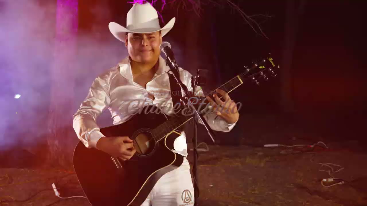 Gerardo Acosta - A Puro Dolor [Official Video]