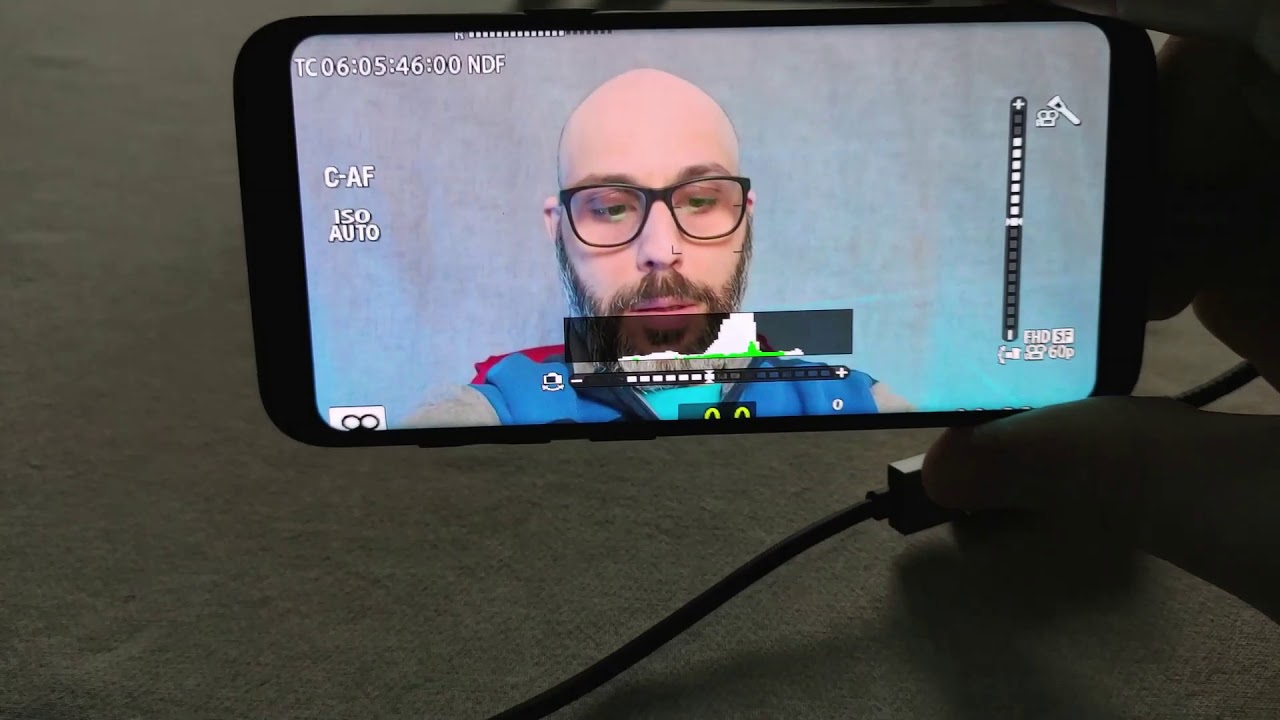 !!!NON BUTTATE I VOSTRI VECCHI SMARTPHONE!!!!(usare un vecchio smartphone come monitor esterno)