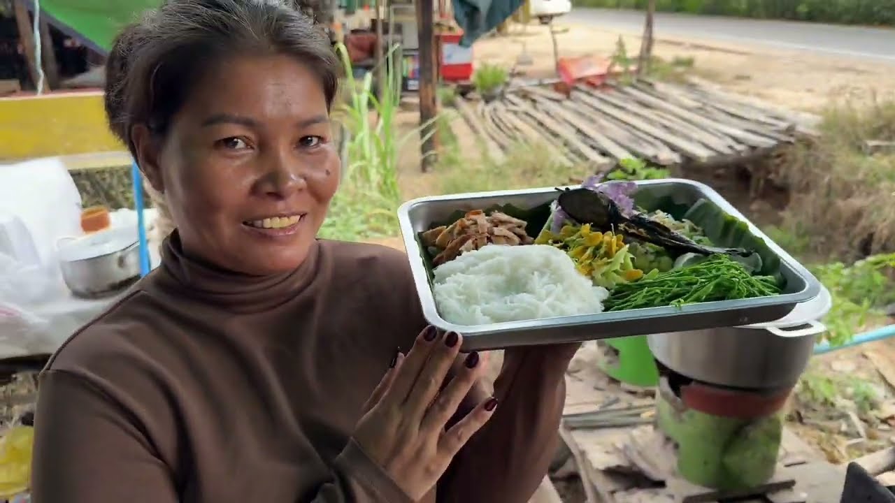 Two Dishes Only in Siem Reap and Kampot / Khmer Rice Noodles in Cambodia