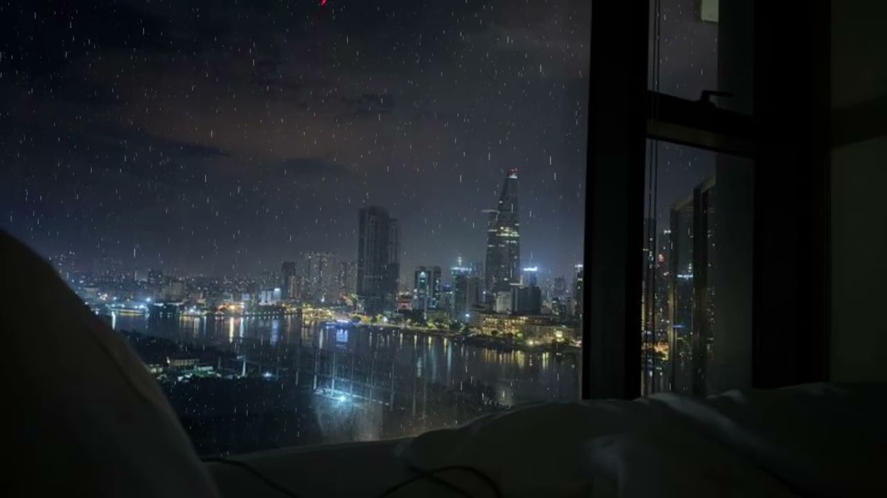 A gentle rain made for long, quiet moments.