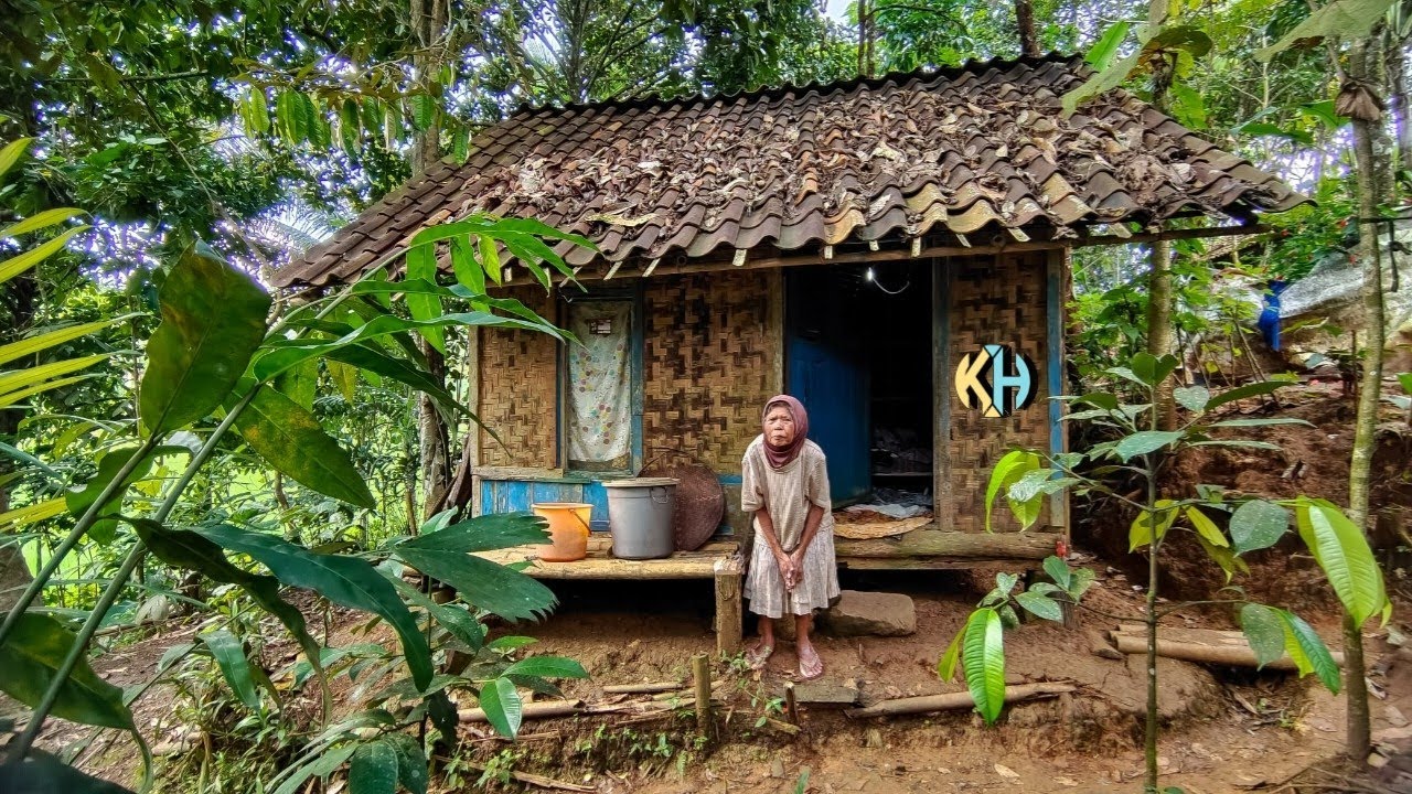 Di Rumah Inilah Menghabiskan Masa Tua Sendiri, Tak Terbayang Sendiri Saat Malam Harinya