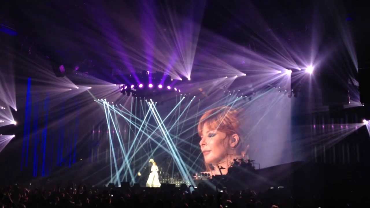 Mylène Farmer - Rêver (final) @ Zénith Nantes - 12.10.13