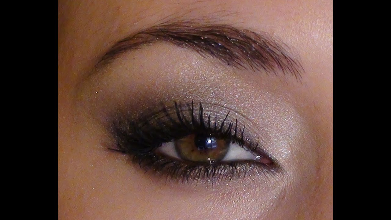 Maquillage sexy charbonneux  | Look parfait St-Valentin