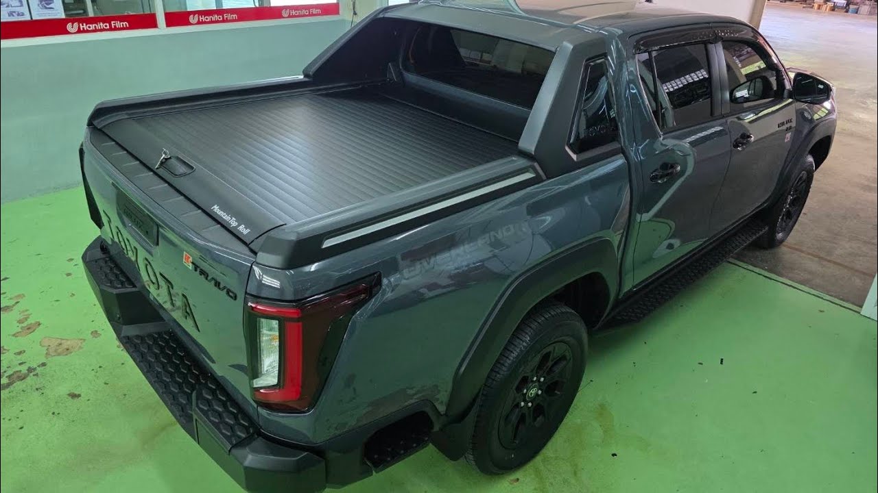 ฝาปิดกระบะเมาเท็นท็อป ติดตั้งในรถกระบะโตโยต้าทราโว่ TOYOTA TRAVO OVERLAND