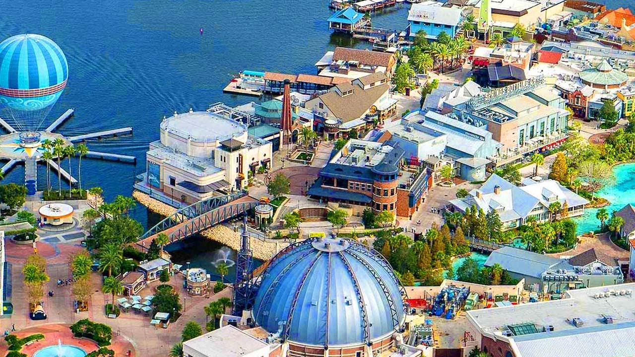 Walk through Disney Springs at Walt Disney World with me