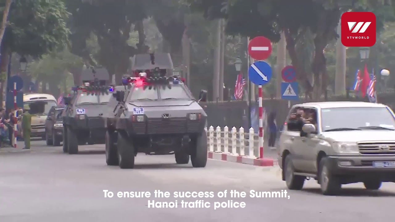 Chairman Kim Jong-un arrives in Vietnam