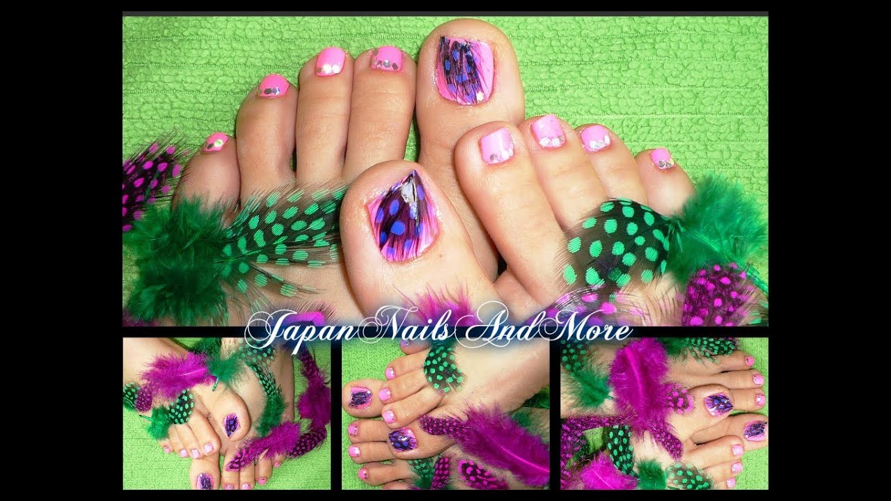 Feathers Toe Nail Art Design