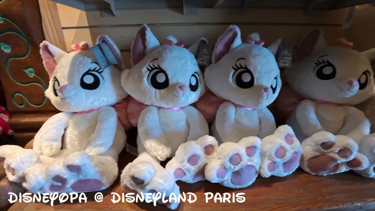 LA BOUTIQUE DE GEPPETTO - SHOP WALK THROUGH - Disneyland Paris - DisneyOpa