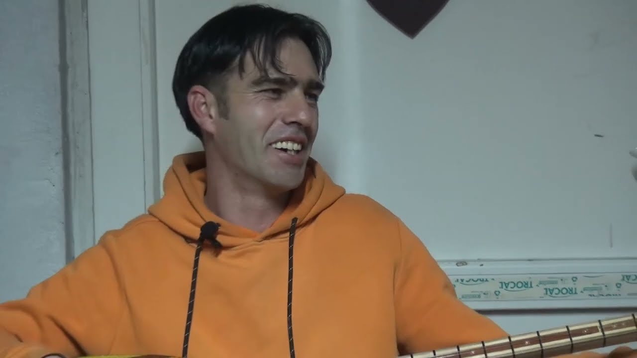 Damir Čamdžić izrađuje sazove šest godina, ljubav prema ovom instrumentu rodila se slučajno