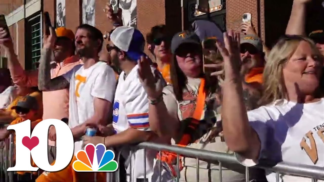 UT Football holds Vol walk ahead of matchup against Florida Gators