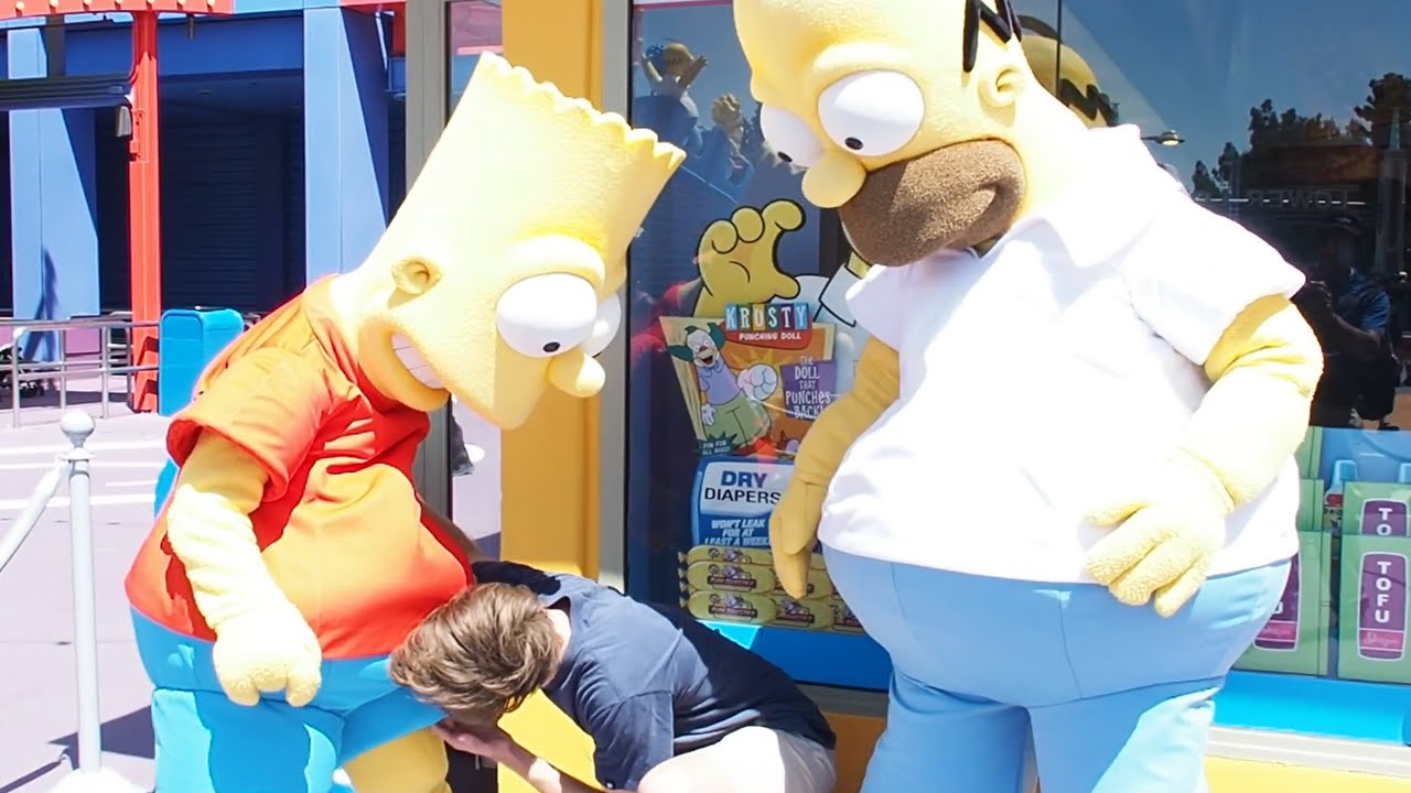 SIMPSONS THEME PARK! - (He's sucking Bart's D*ck)