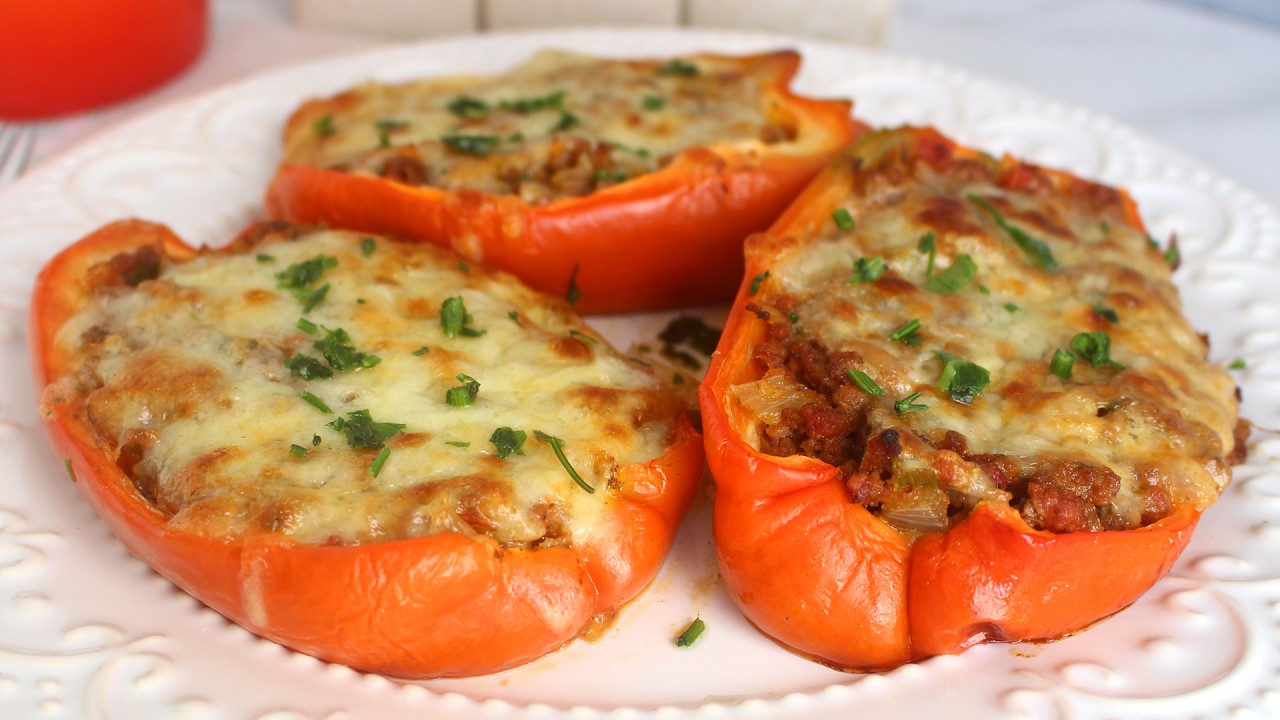 DELICIOSO COM INGREDIENTES SIMPLES - PIMENT&Atilde;O RECHEADO - RECEITAS QUE AMO