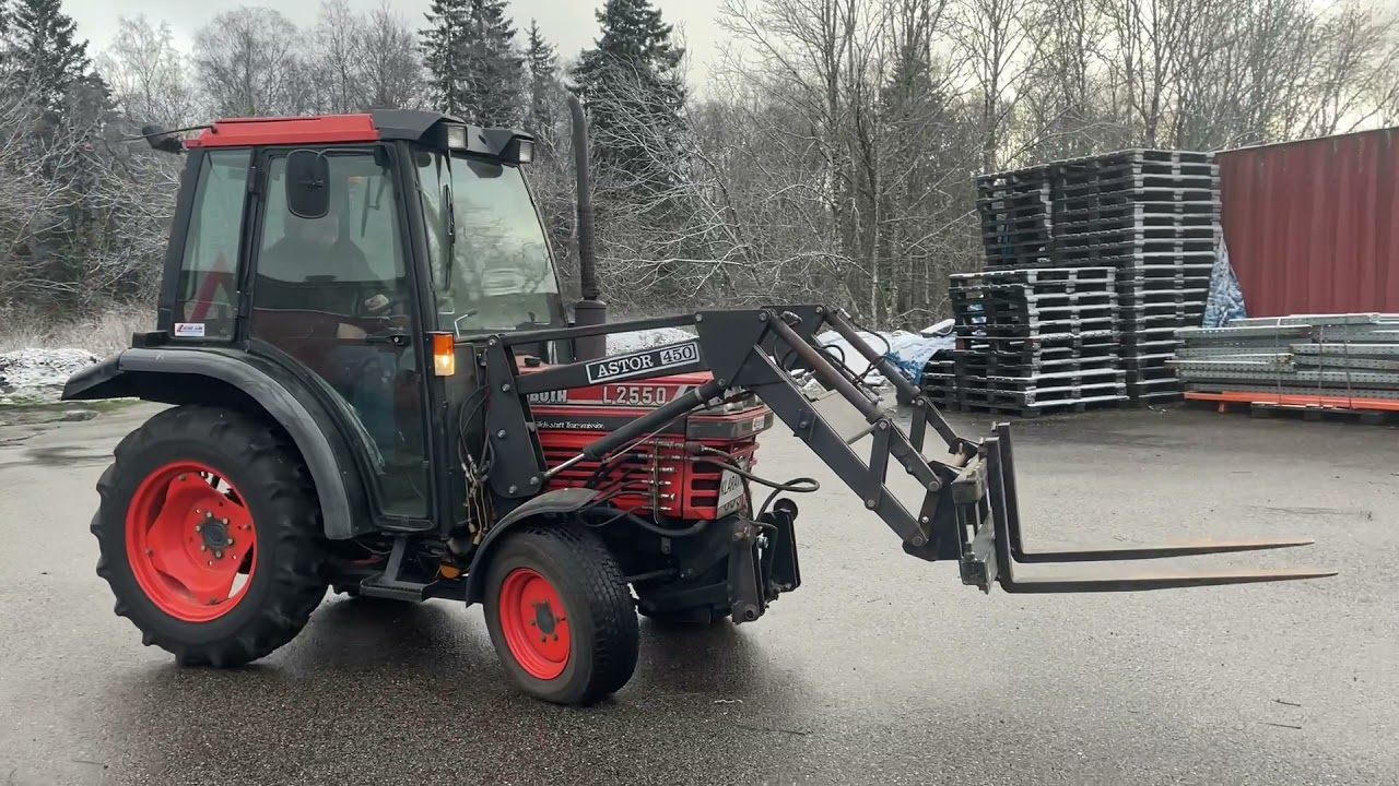 Köp Traktor med lastare & tillbehör Kubota L2550 på Klaravik