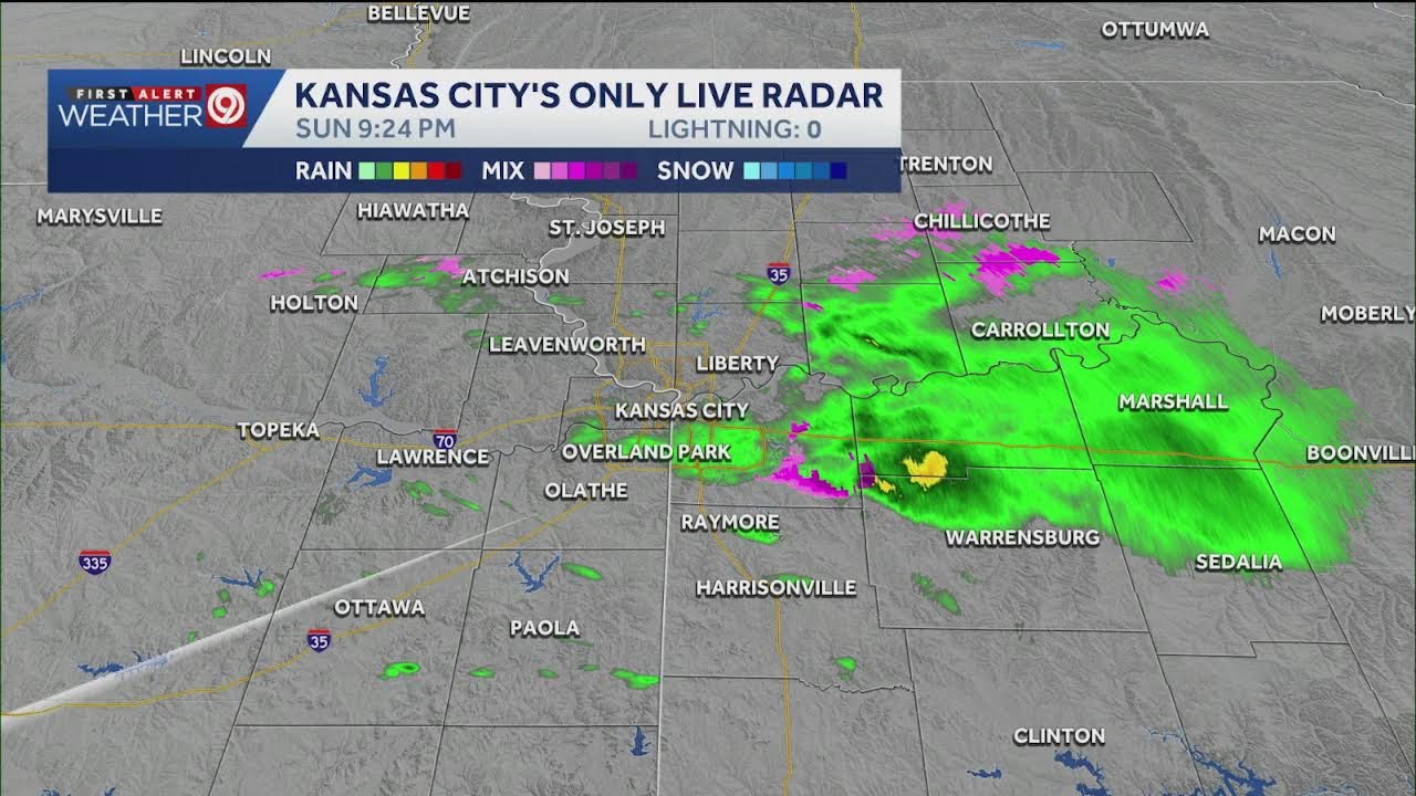 Winter weather moving through the metro area