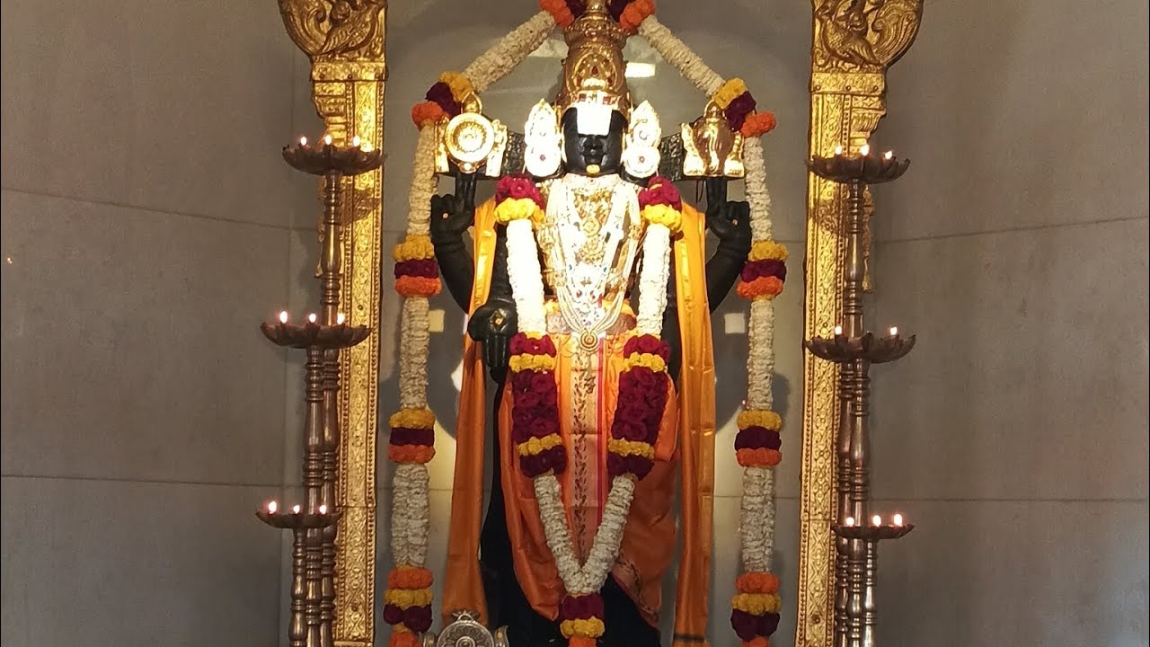 व्यंकटेश बालाजी मंदिर गंगापूर नाशिक खूपच छान आहे एकदा नक्की भेट द्या 🙏