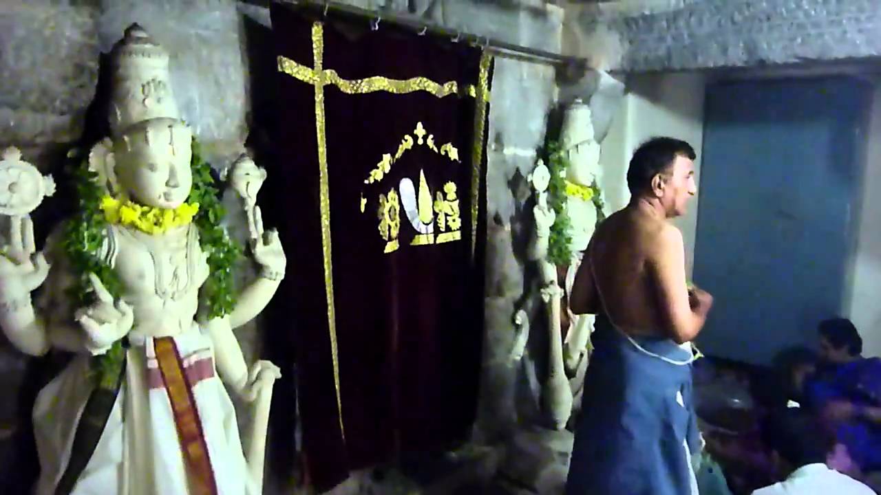 Thandalam-temple-waiting.MTS