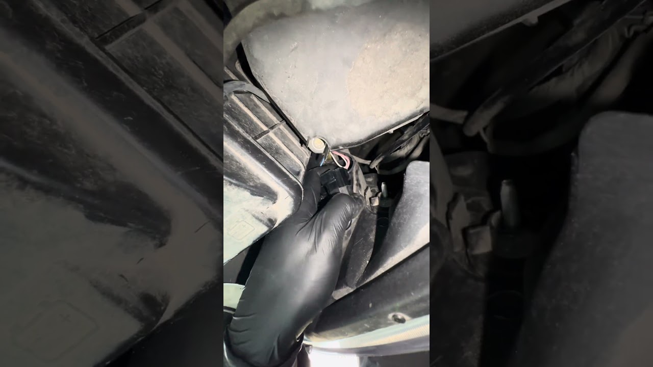 Installation Ampoules LED H4 sur Renault Twingo 2