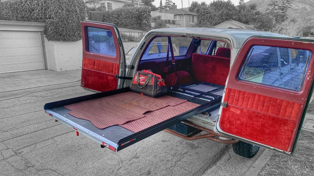 This is why everyone loves barn doors on a Squarebody Suburban!