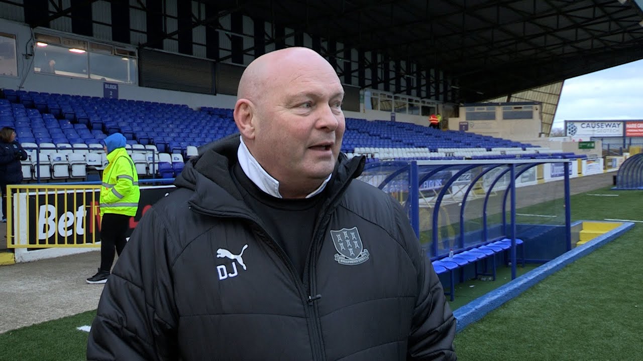 David Jeffrey speaks to Alex Hamill following this afternoon’s 1-1 draw with Coleraine