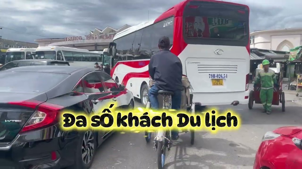 Du lịch mua sắm chợ đầm Nhatrang 