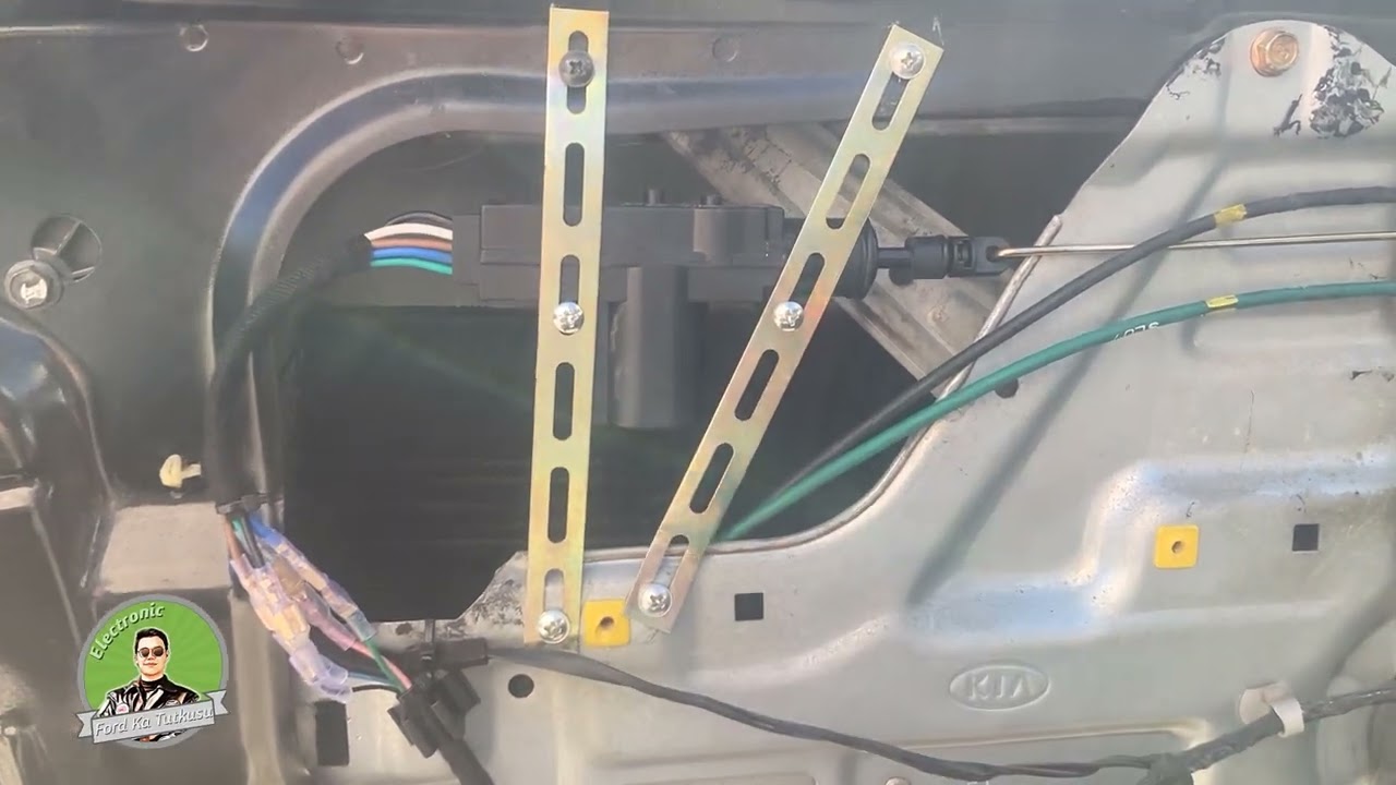 Bulunmayan Merkezi Kilit Motoruna Alternatif Çözüm  (Kia Cerato)