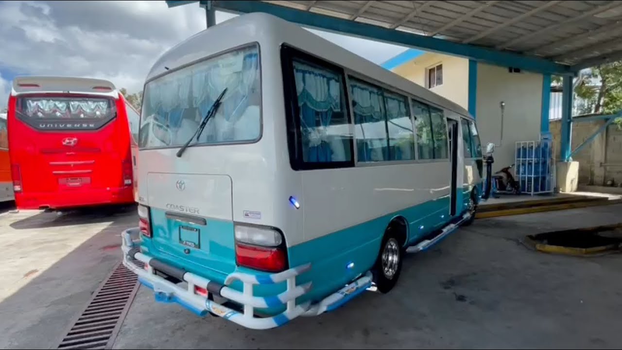TOYOTA COASTER  ESTILO CLASICO JG Tours (Guaguas)