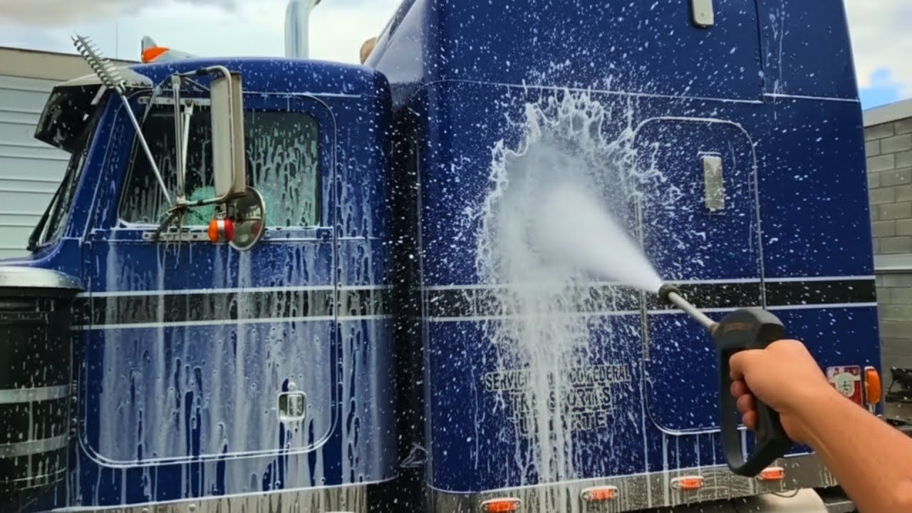 ¿Qué tan Cochino estaba el Peterbilt después de Recuperarlo? - ASMR Lavando un Tractocamion