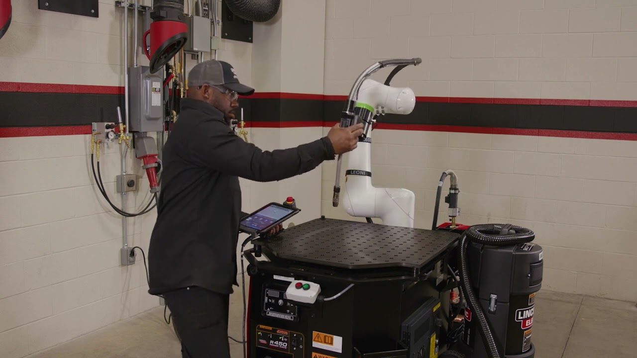 Using the Robot Operations Tab – Cooper™ Welding Cobot