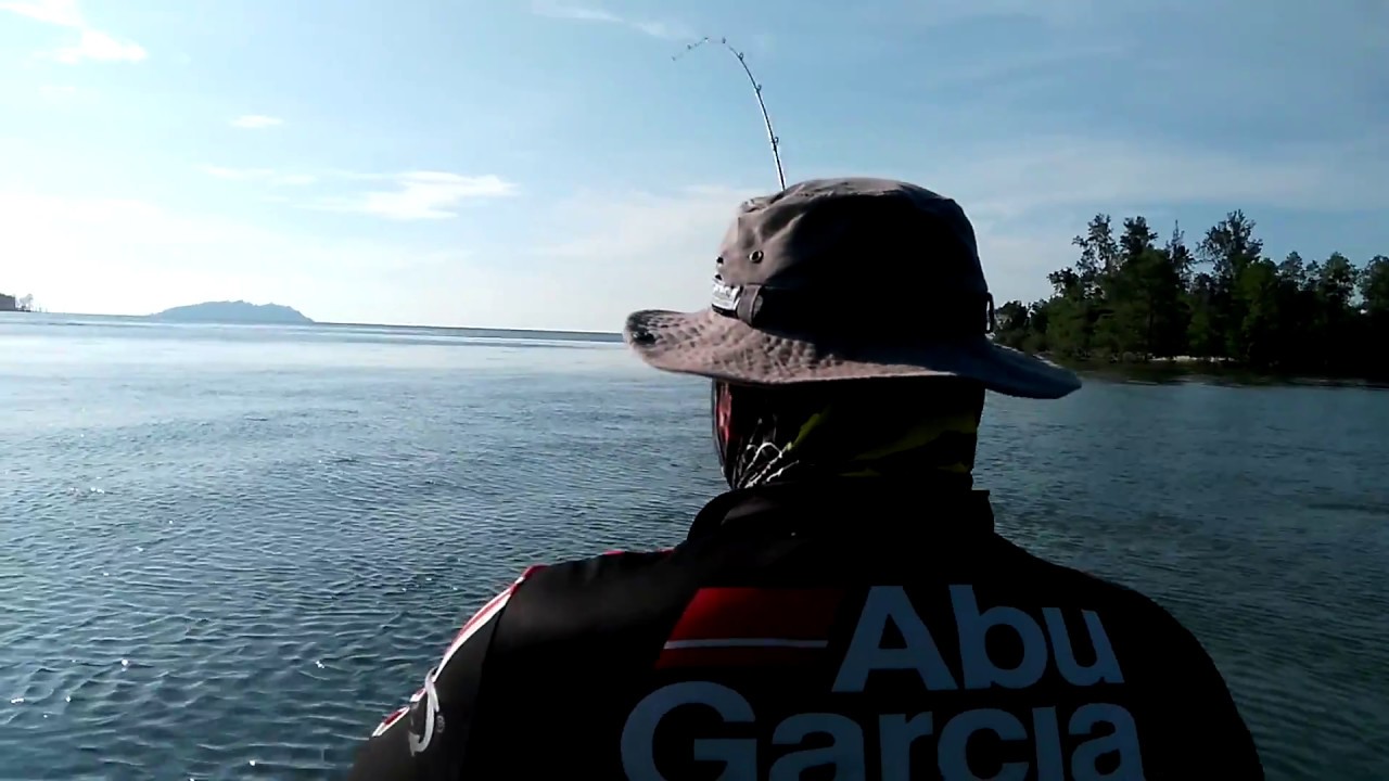 Fight Monster:  Zerek Live Flash Minnow Wriggly