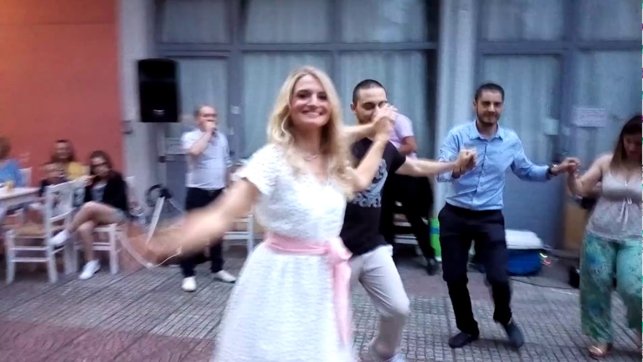 &Gamma;&lambda;έ&nu;&tau;&iota; &sigma;&tau;&eta; &Nu;έ&alpha; &Phi;&iota;&lambda;&alpha;&delta;έ&lambda;&phi;&epsilon;&iota;&alpha; - Glenti Sti Nea Filadelfia