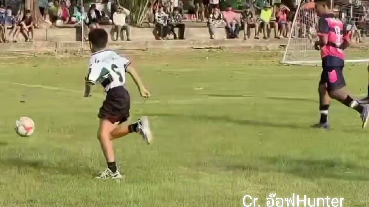 การแข่งขันฟุตบอล ทีมเดอะโค้ชรถขนฝัน Vs แข้งทองชะอม | น่ารักมาก 