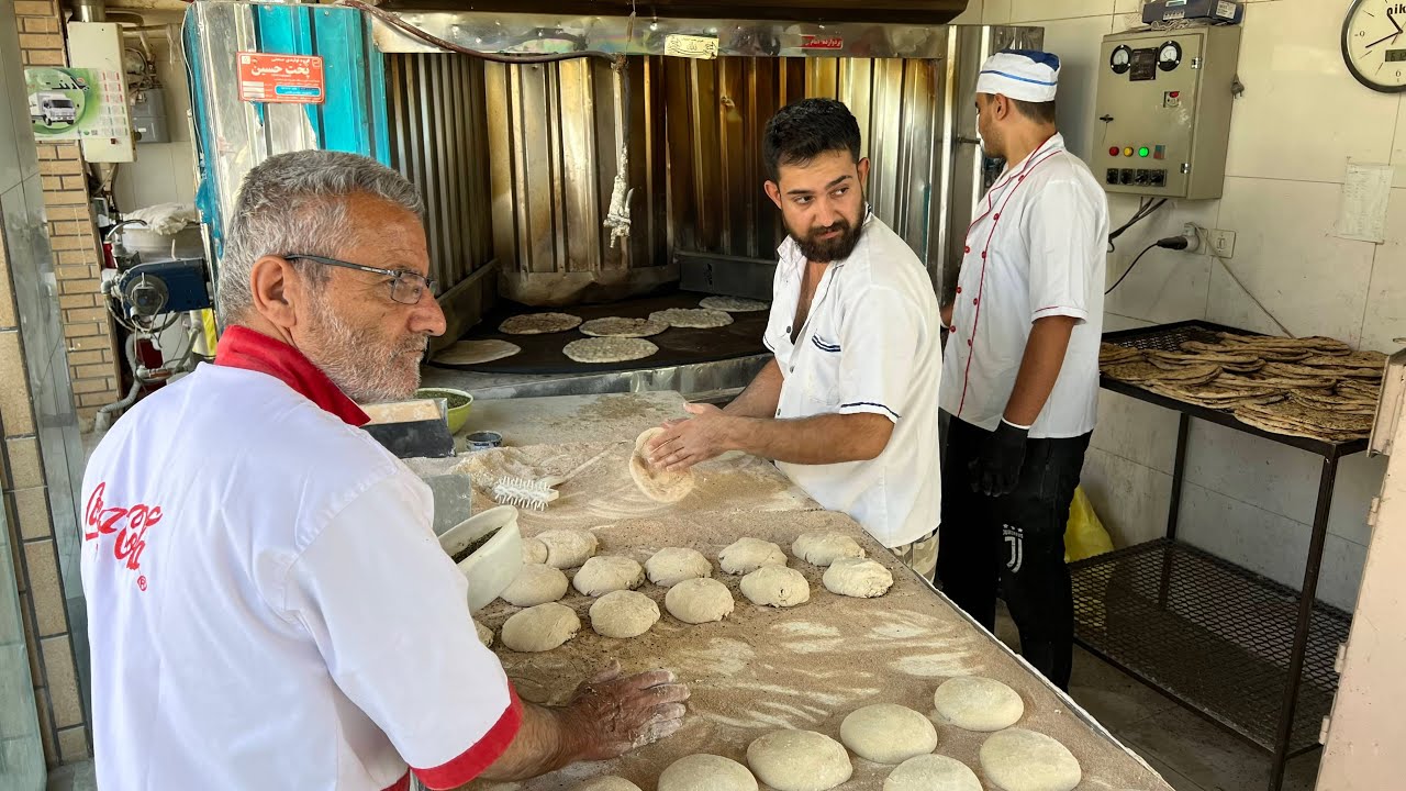 Amazing dexterity of hands Baking 7,000 bread per day Baking bread |street food