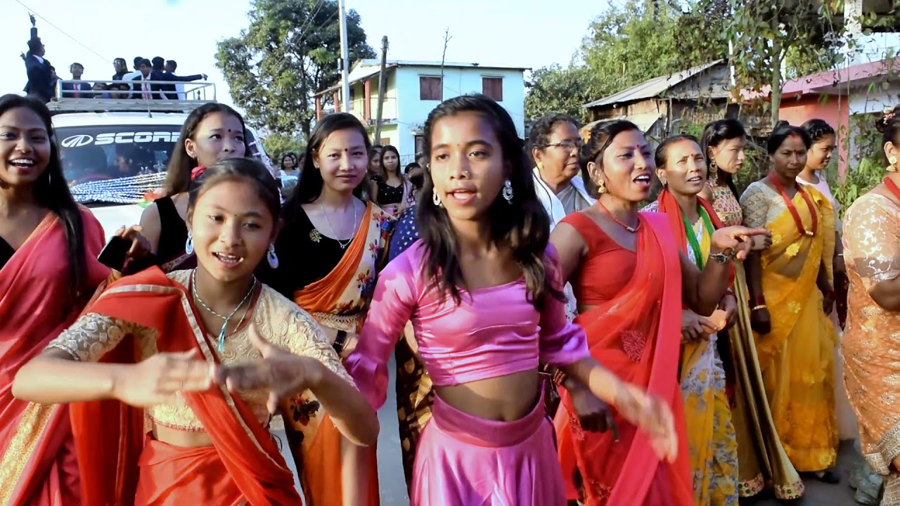 new tharu wedding dance mujhe sajan ke ghar jana hai
