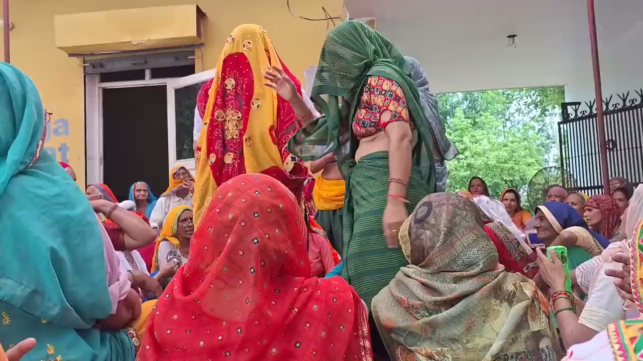 Ahirwal bharawas भोले करकै बैल सवारी चल्या आइये म्हारी अटारी💃सास मेरी का डर मत करिये💯💯👌🏻