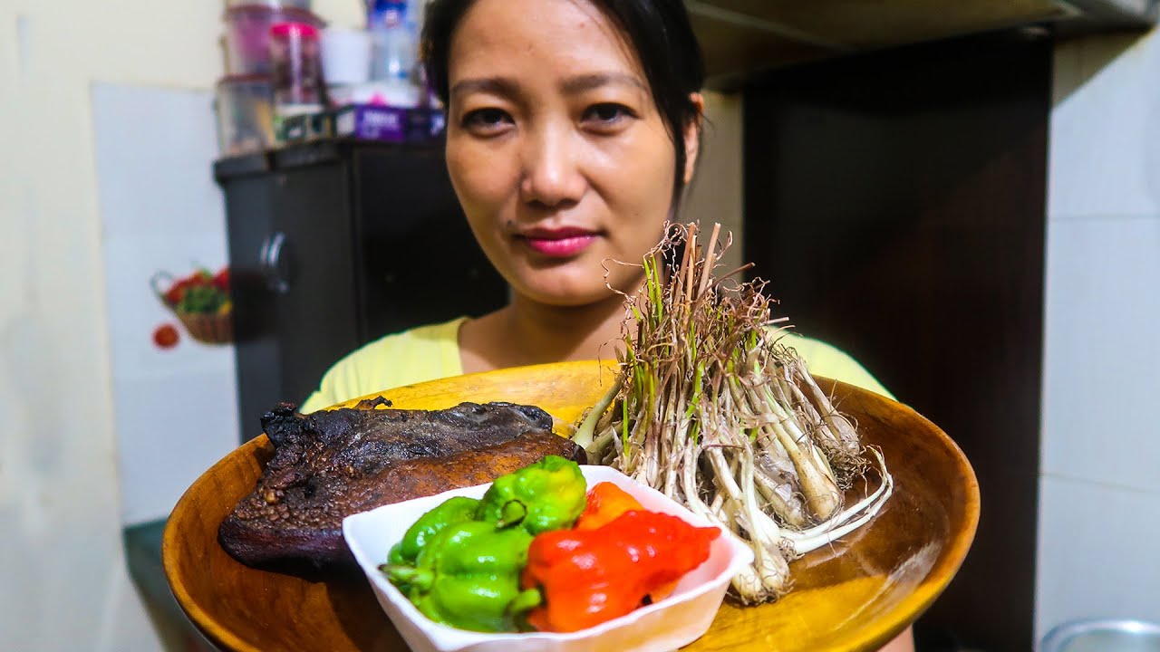 SMOKED PORK CHUTNEY WITH NAGA LASOON | SMOKED PORK & GARLIC CHIVES | NAGA CUISINE