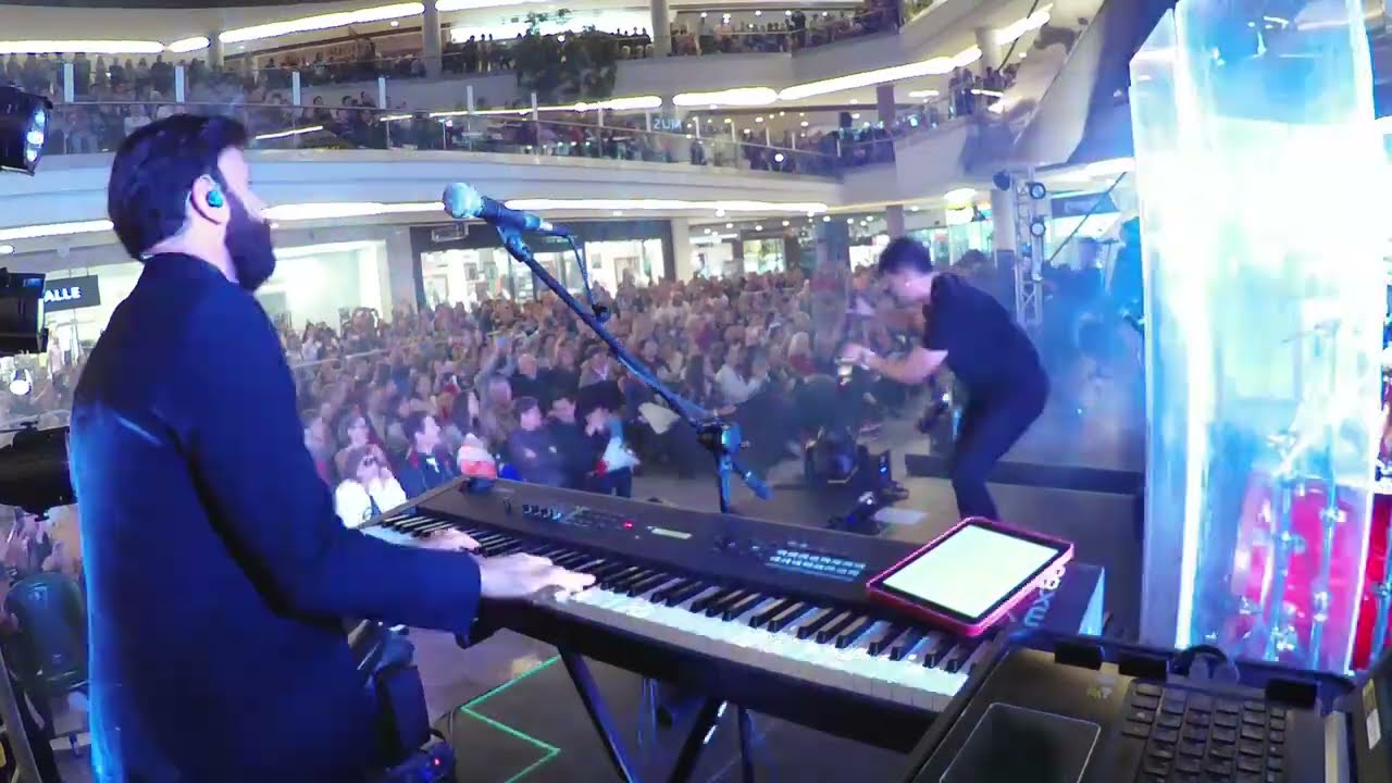 Luis Miguel - Intro, Cuando Calienta El Sol (Piano) EN VIVO