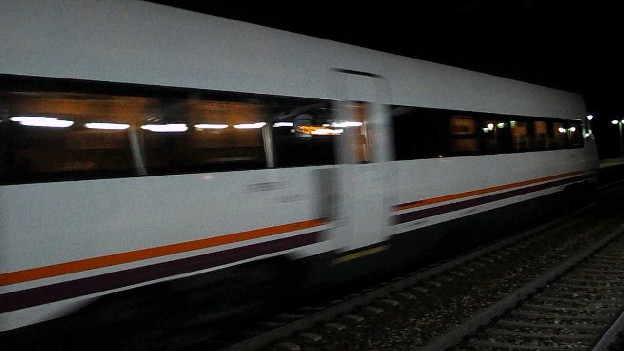 Renfe Media Distancia - 599 en Torrelodones