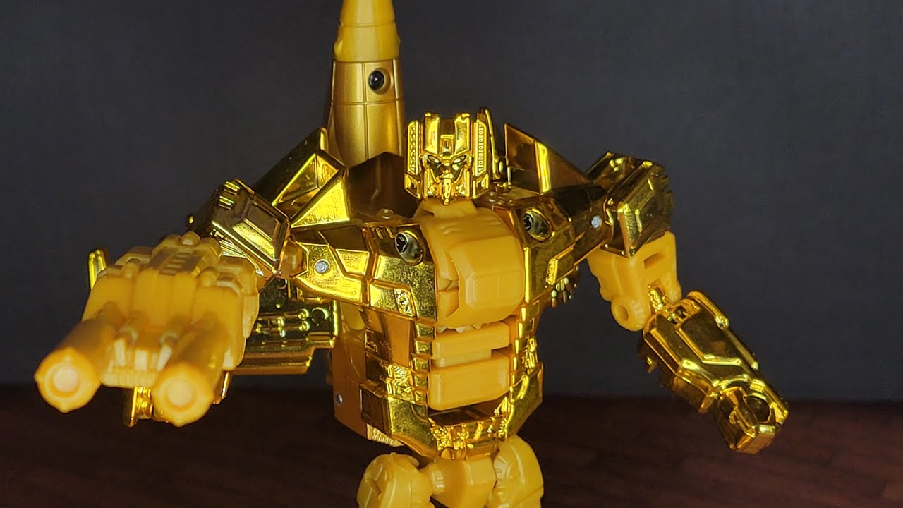 Takara Golden Lagoon Starscream - ArcNeo Reviews