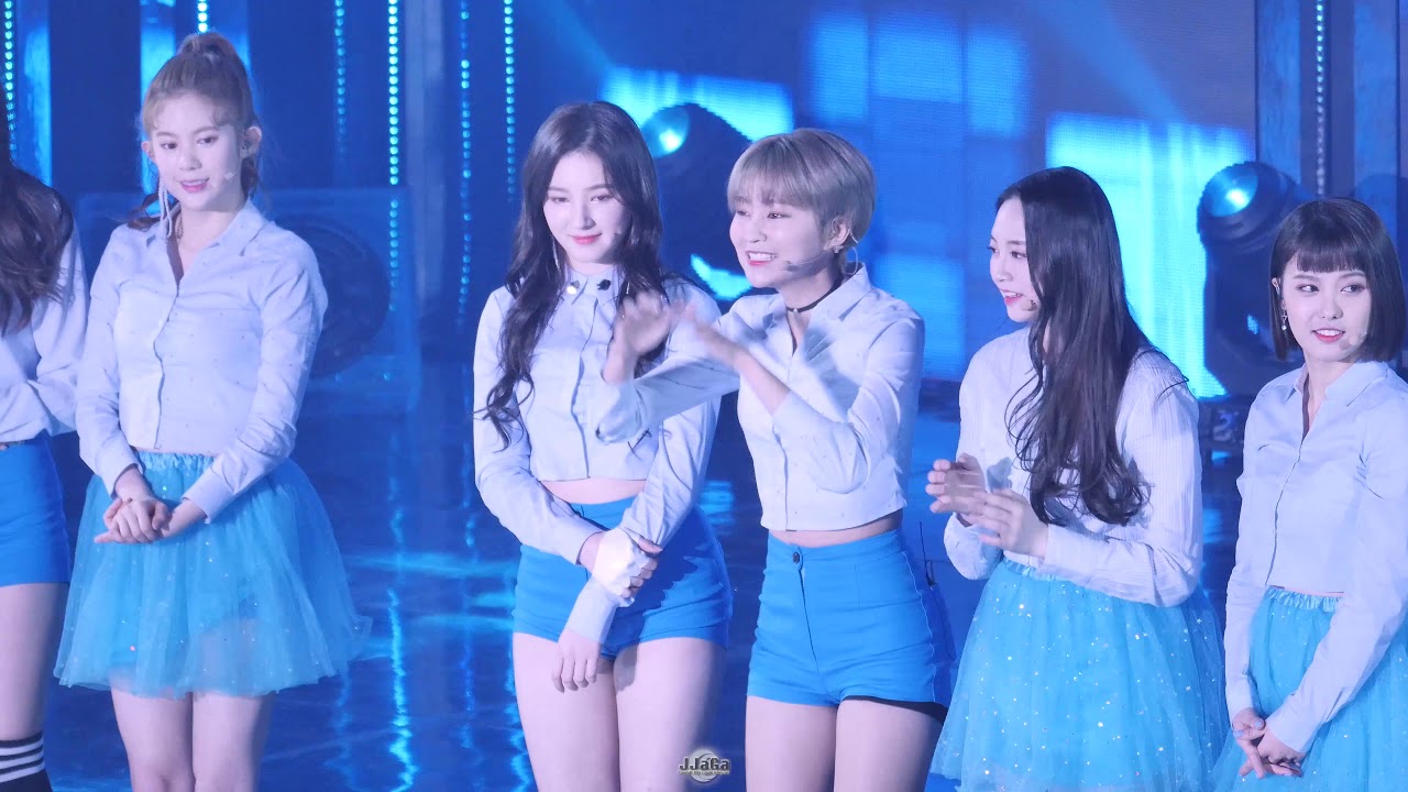 [4K] 180204 모모랜드 낸시 직캠 (MOMOLAND NANCY) -'멘트' (Fancam) By.JJaGa !아리랑 대축제 A-POP Concert @정선 실내체육관