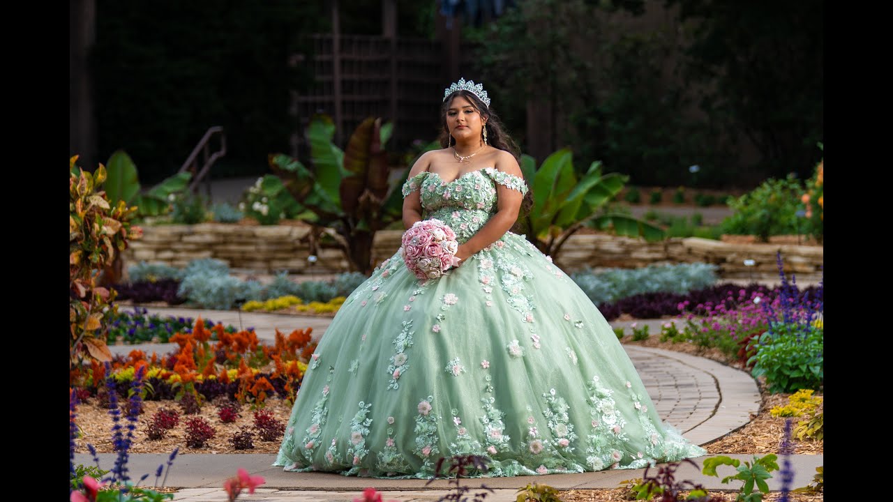 Quinceañera de Jocelyn Gomez el 4 de Julio en el Brick and Mortar de Wichita Kansas