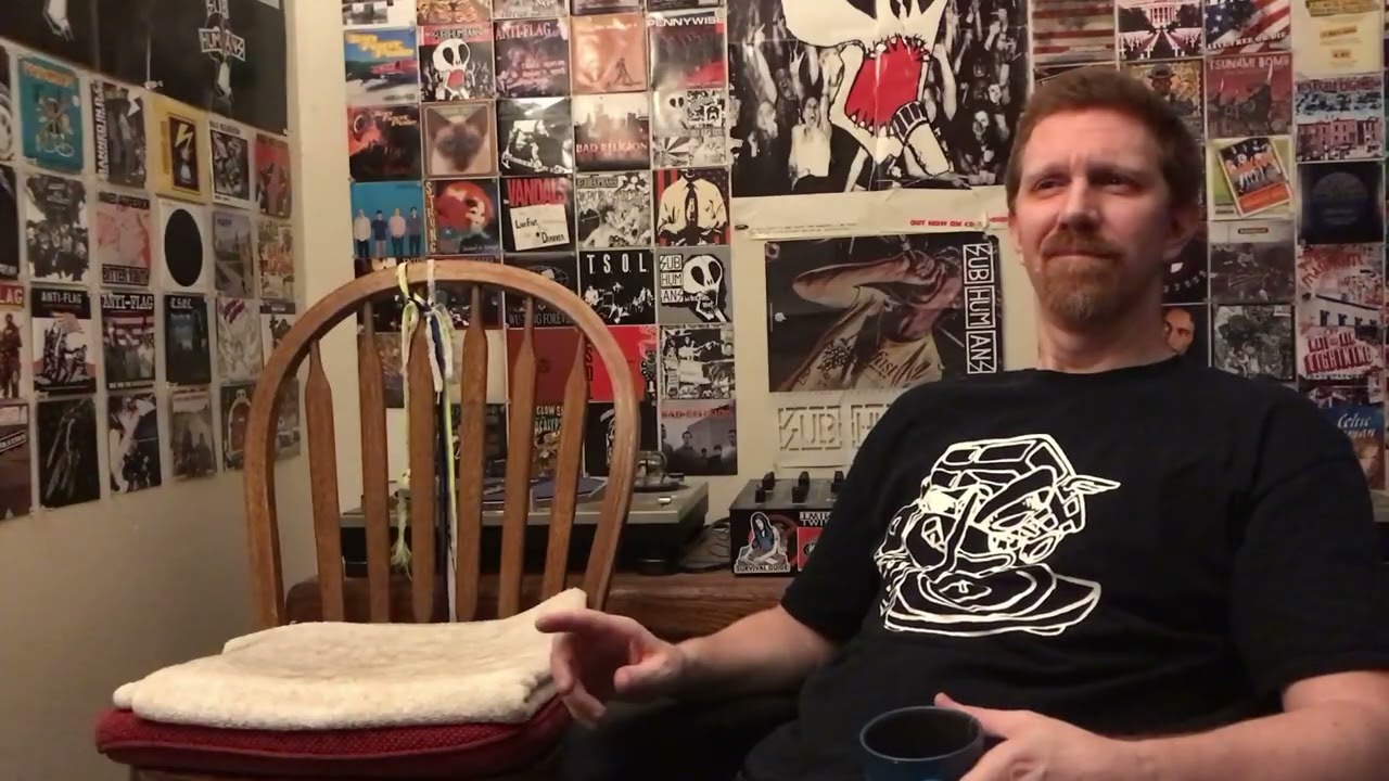 Shnootz - Reaction Video (The Cure - Pictures of You)